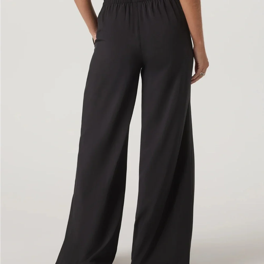 Vuori ‘Villa’ Black Wide-leg Pants - Size M - Picture 3 of 5